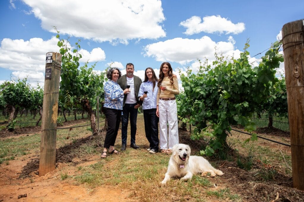 Family in vines w Poppy LS